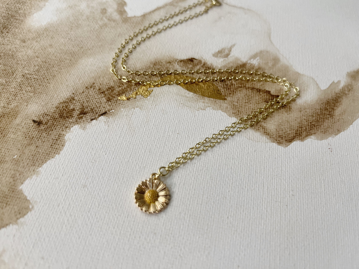 Lovely Little Daisies Necklaces